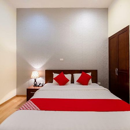 Oyo 376 A Dong Hotel Ханой Экстерьер фото